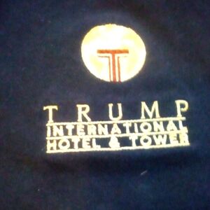 Trump International Hotel Mens Polo 2X Large Great Condition Navy Blue